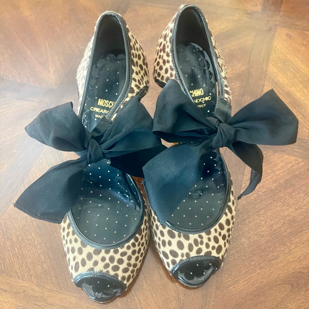 Moschino Cheap & Chic  Cheetah Print High Heels with Black Bow